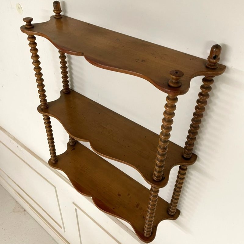 Étagère murale bois tourné vintage 3 niveaux